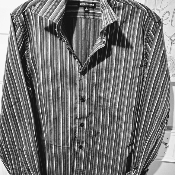 Young men's EXPRESS 1MX BUTTON UP - Picture 3 of 7